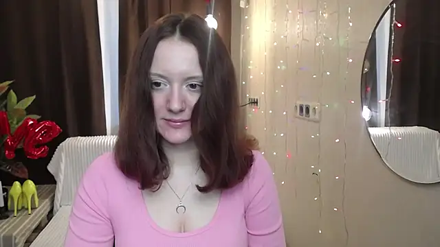 Snapshot of BarbaraStily chatting on 02-08-25, 02:27 BarbaraStily online show from 02-08-25, 02:27