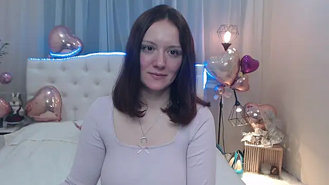 Snapshot of BarbaraStily chatting on 02-14-25, 12:36 BarbaraStily online show from 02-14-25, 12:36