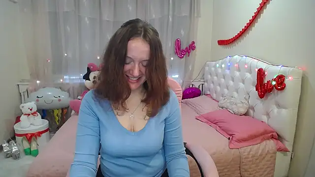 Snapshot of BarbaraStily chatting on 03-13-25, 11:41 BarbaraStily online show from 03-13-25, 11:41