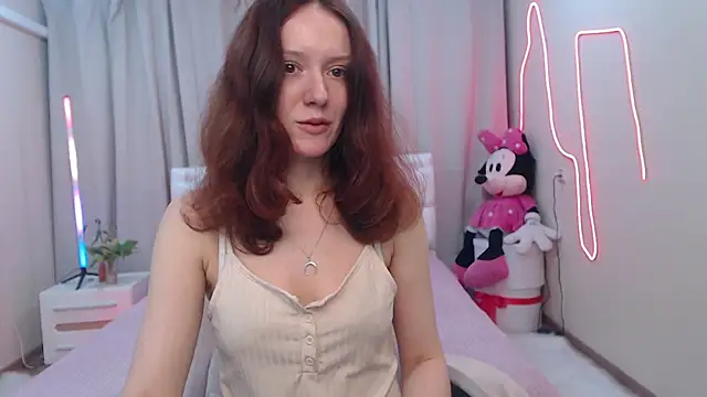 Snapshot of BarbaraStily chatting on 05-17-26, 06:44 BarbaraStily online show from 05-17-26, 06:44