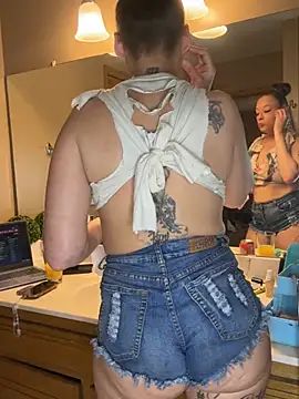 Snapshot of JusticeXXX68 chatting on 12-15-24, 03:24 JusticeXXX68 online show from 12-15-24, 03:24