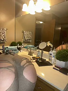 Snapshot of JusticeXXX68 chatting on 12-27-24, 04:47 JusticeXXX68 online show from 12-27-24, 04:47