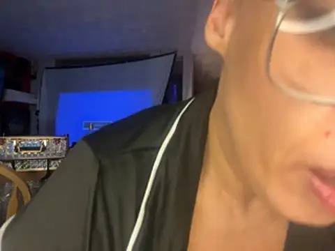 Snapshot of JusticeXXX68 chatting on 11-18-25, 10:20 JusticeXXX68 online show from 11-18-25, 10:20