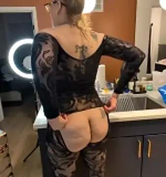 Snapshot of JusticeXXX68 chatting on 12-05-25, 09:29 JusticeXXX68 online show from 12-05-25, 09:29