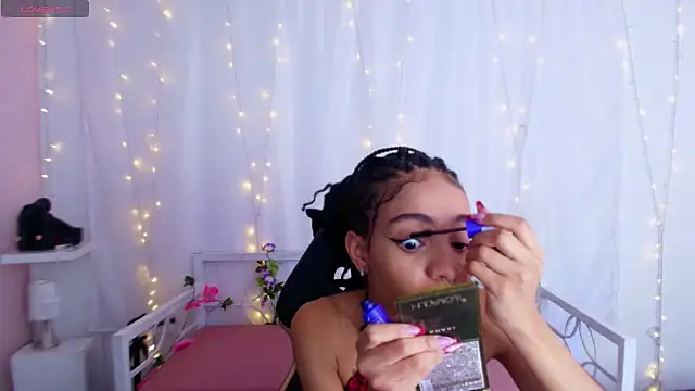 Abigail Wilson  online show from 12-09-24, 08:44