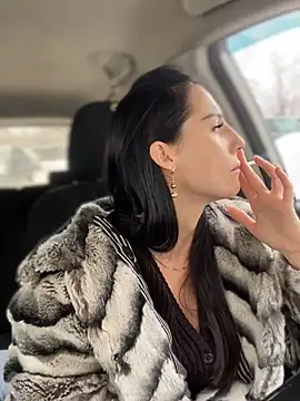 Snapshot of Roxana-Sexy chatting on 12-20-24, 08:49 Roxana-Sexy online show from 12-20-24, 08:49