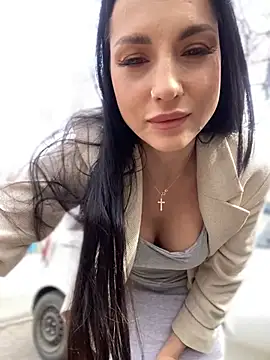 Snapshot of Roxana-Sexy chatting on 03-22-25, 05:39 Roxana-Sexy online show from 03-22-25, 05:39