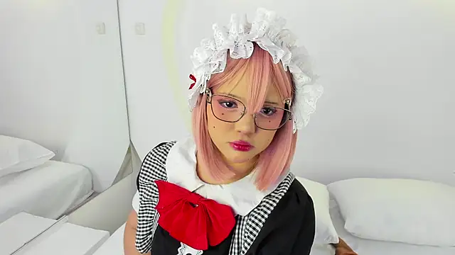 NanaOsaky online show from 02-06-25, 12:26