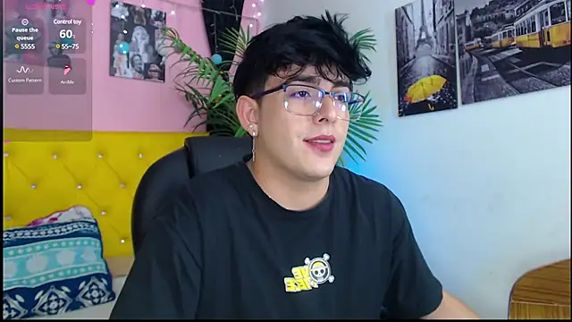 Snapshot of nolan_twink1 chatting on 01-07-25, 09:03 nolan twink1 online show from 01-07-25, 09:03