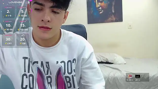 Snapshot of nolan_twink1 chatting on 02-21-25, 05:42 nolan twink1 online show from 02-21-25, 05:42