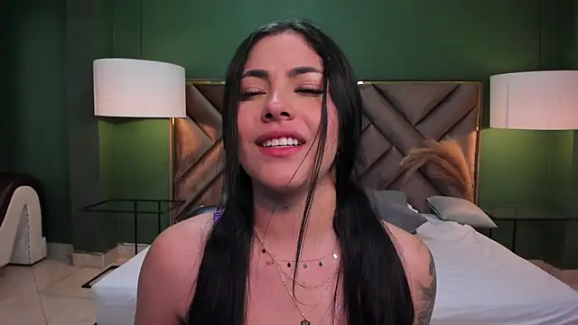 Snapshot of Mia_Elowen chatting on 01-29-25, 11:25 Mia Elowen online show from 01-29-25, 11:25