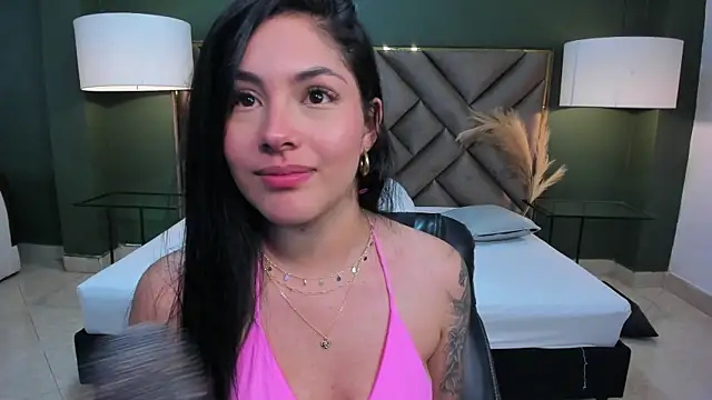 Snapshot of Mia_Elowen chatting on 02-09-25, 03:43 Mia Elowen online show from 02-09-25, 03:43