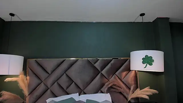 Snapshot of Mia_Elowen chatting on 03-14-25, 10:27 Mia Elowen online show from 03-14-25, 10:27