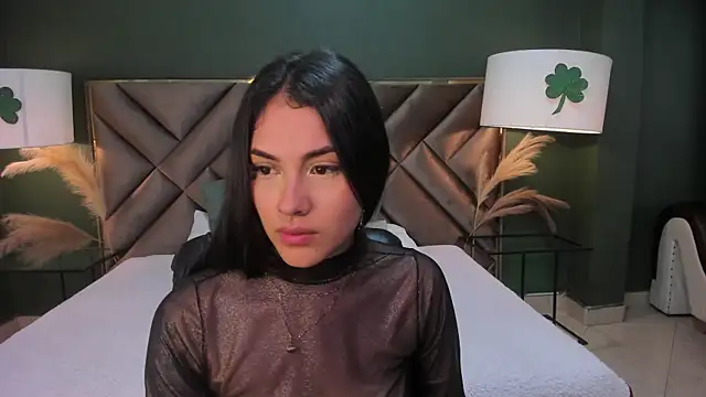 Snapshot of Mia_Elowen chatting on 03-15-25, 10:44 Mia Elowen online show from 03-15-25, 10:44