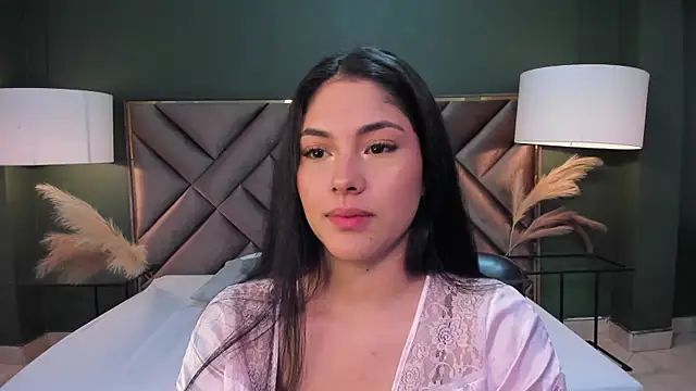 Snapshot of Mia_Elowen chatting on 03-18-25, 08:37 Mia Elowen online show from 03-18-25, 08:37