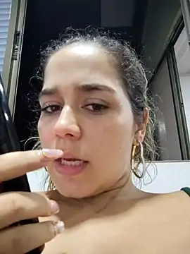 LaurenWelly  online show from 03-04-25, 01:23