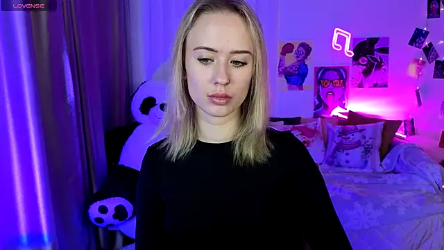 SashaBrooks online show from 12-14-25, 02:11