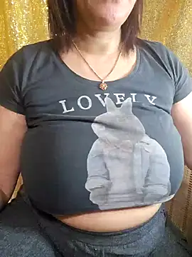 Foxlady2271 online show from 02-02-25, 01:45