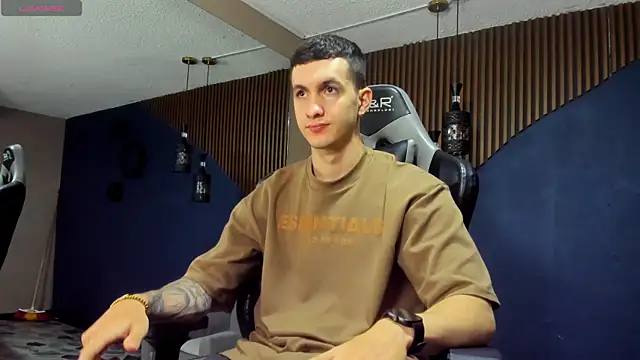 JacksonOlsenn online show from 01-23-25, 11:58