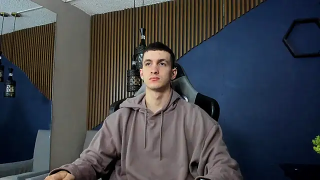 JacksonOlsenn online show from 02-05-25, 12:06