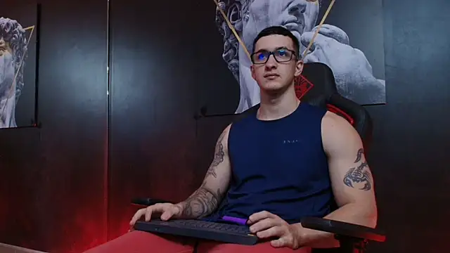 JacksonOlsenn online show from 10-06-25, 08:39