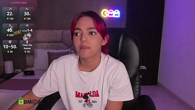 Snapshot of Cristal__adams chatting on 09-19-25, 12:39 Cristal adams online show from 09-19-25, 12:39