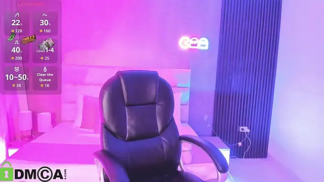 Snapshot of Cristal__adams chatting on 09-22-25, 12:18 Cristal adams online show from 09-22-25, 12:18