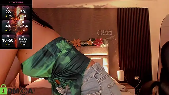 Snapshot of Cristal__adams chatting on 11-30-25, 12:09 Cristal adams online show from 11-30-25, 12:09