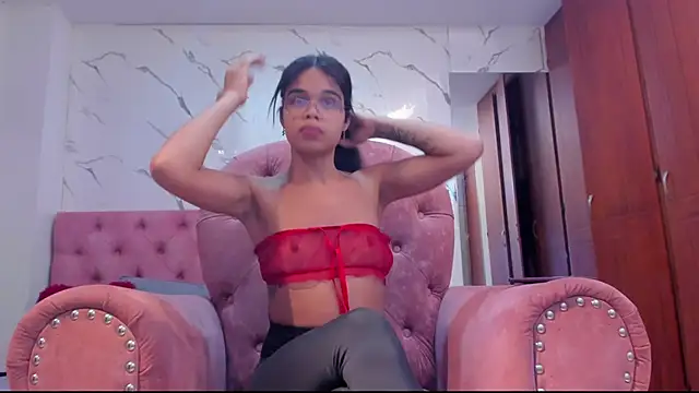 Snapshot of evelyn_wine chatting on 11-13-25, 07:02 evelyn wine online show from 11-13-25, 07:02