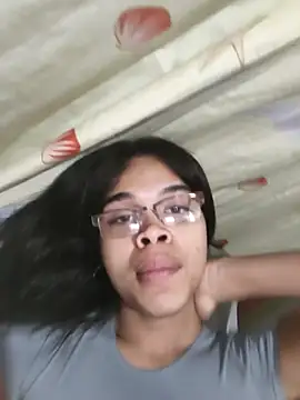 Snapshot of evelyn_wine chatting on 11-26-25, 12:39 evelyn wine online show from 11-26-25, 12:39