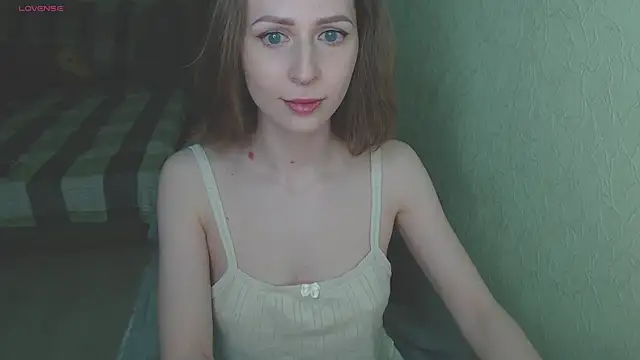 OaklynDobson online show from 02-18-25, 04:37