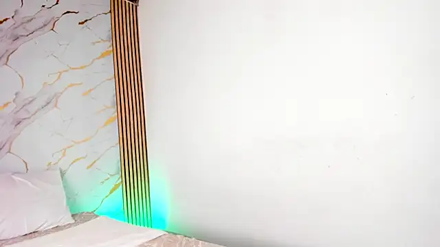 Snapshot of coralcarter1 chatting on 11-11-25, 03:45 coralcarter1 online show from 11-11-25, 03:45