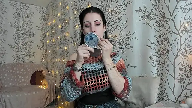 Snapshot of Mary0Lou chatting on 12-04-24, 07:06 Mary0Lou online show from 12-04-24, 07:06