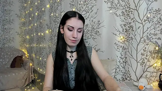 Snapshot of Mary0Lou chatting on 12-06-24, 03:30 Mary0Lou online show from 12-06-24, 03:30