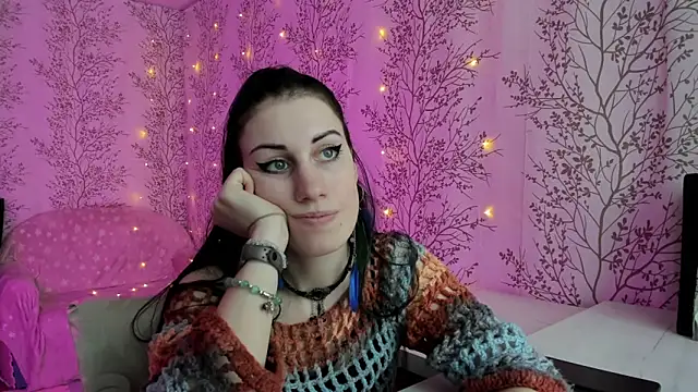 Snapshot of Mary0Lou chatting on 02-18-25, 09:43 Mary0Lou online show from 02-18-25, 09:43