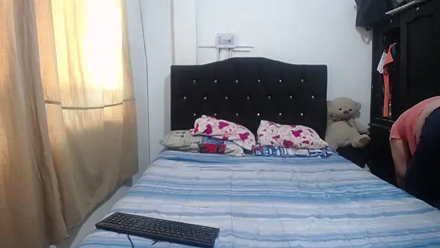 Snapshot of merryymaturee_ chatting on 02-26-25, 09:37 merryymaturee online show from 02-26-25, 09:37