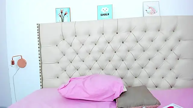 Kim Eli online show from 01-13-25, 07:42