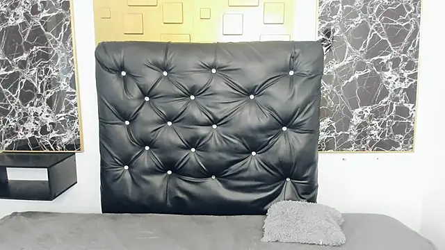 Snapshot of scarlett_w0lf chatting on 01-15-25, 06:40 scarlett w0lf online show from 01-15-25, 06:40