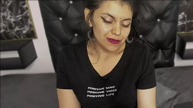 Snapshot of scarlett_w0lf chatting on 02-21-25, 07:32 scarlett w0lf online show from 02-21-25, 07:32