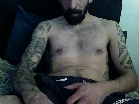 Snapshot of gaita2 chatting on 10-21-25, 07:36 gaita2 online show from 10-21-25, 07:36