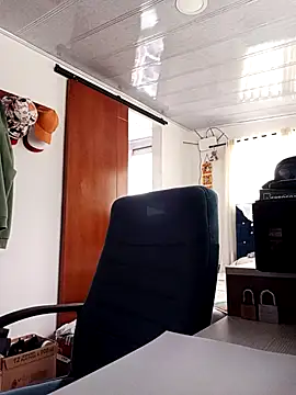 Samantha Sullivan  online show from 03-14-25, 01:46