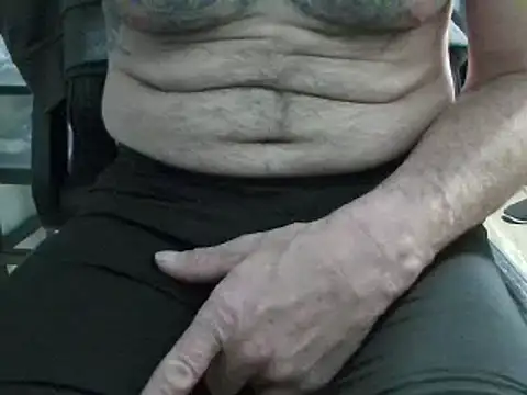 overaveragefreak4you online show from 12-15-24, 10:07