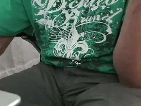 overaveragefreak4you online show from 12-24-24, 06:33