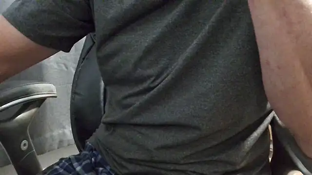 overaveragefreak4you online show from 01-17-25, 05:53