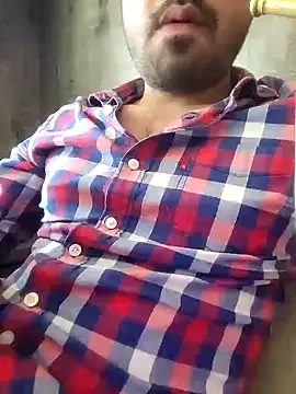 Snapshot of 77fuckerboy_ chatting on 02-07-25, 09:05 77fuckerboy online show from 02-07-25, 09:05