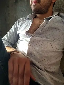 Snapshot of 77fuckerboy_ chatting on 02-20-25, 02:29 77fuckerboy online show from 02-20-25, 02:29