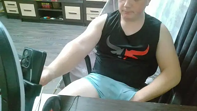 Snapshot of gamblingbum chatting on 03-03-26, 04:46 gamblingbum online show from 03-03-26, 04:46