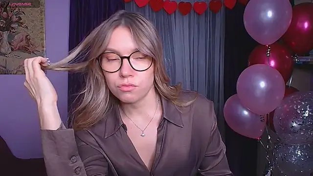 TaylorBre online show from 03-13-25, 08:22