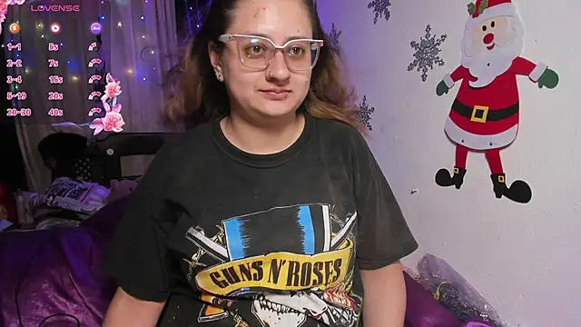 Snapshot of AnnieBigBoobs chatting on 12-04-24, 11:57 AnnieBigBoobs online show from 12-04-24, 11:57