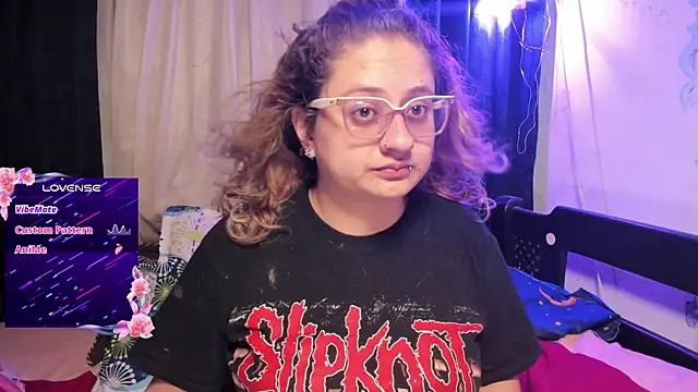 Snapshot of AnnieBigBoobs chatting on 09-08-25, 10:31 AnnieBigBoobs online show from 09-08-25, 10:31